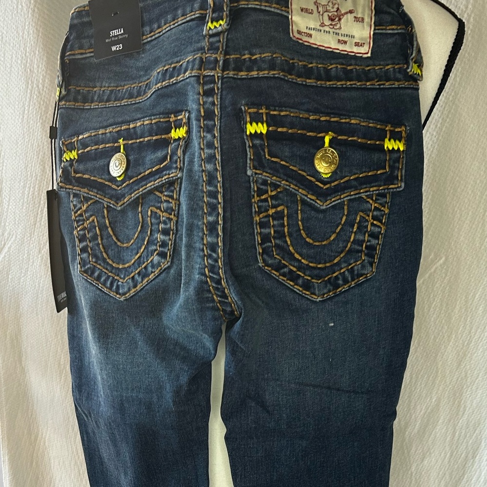 True Religion Blue Skinny Jeans with Classic Detailing - Picture 4 of 8